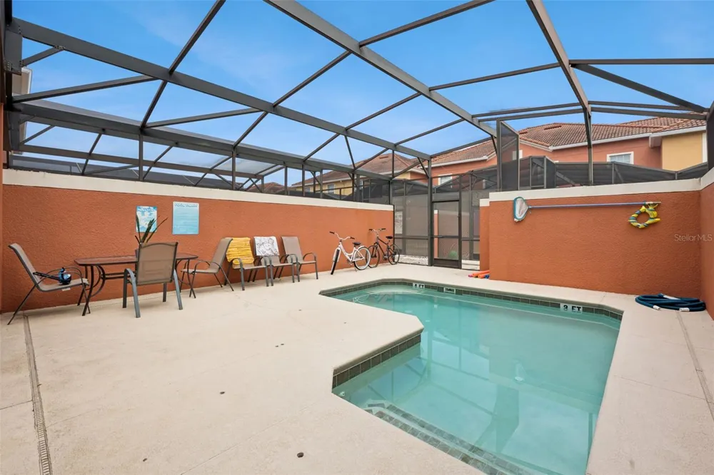8957 CAT PALM ROAD Kissimmee, FL 34747