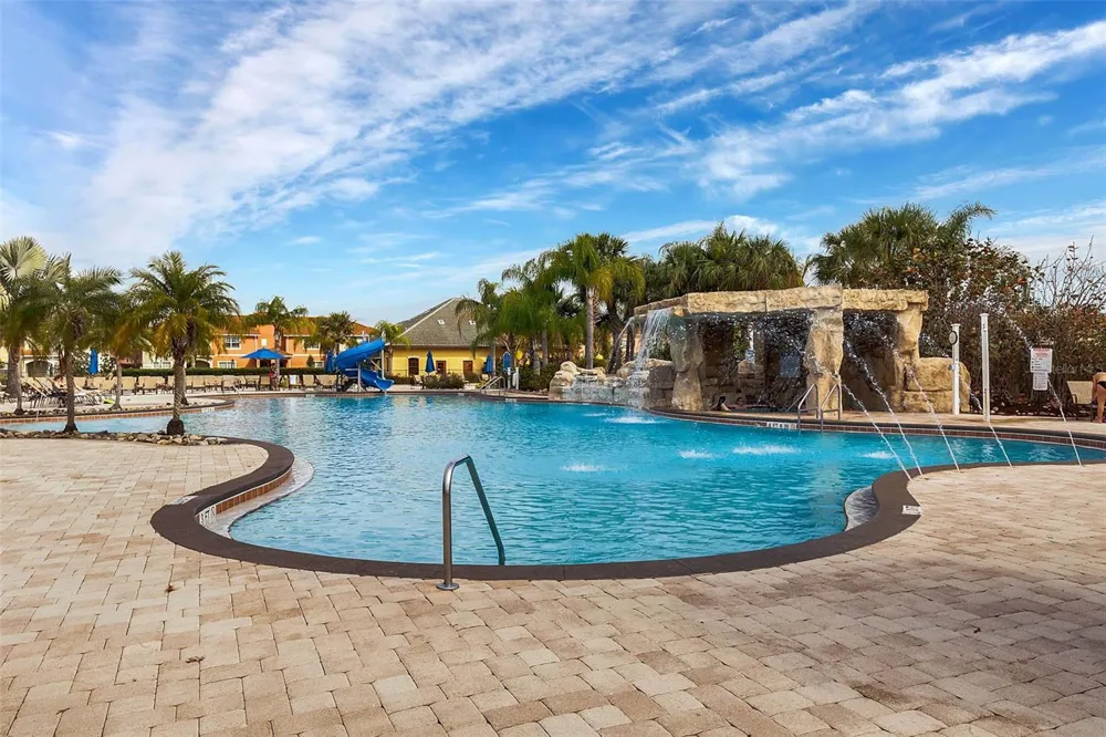 8957 CAT PALM ROAD Kissimmee, FL 34747