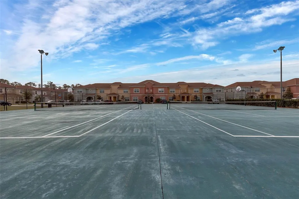 8957 CAT PALM ROAD Kissimmee, FL 34747