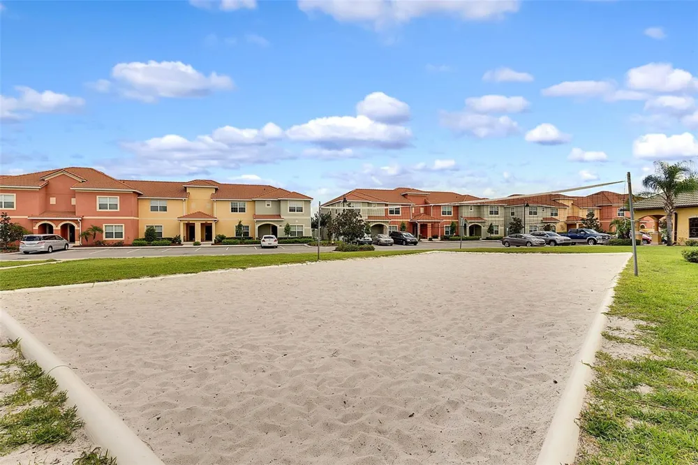 8957 CAT PALM ROAD Kissimmee, FL 34747