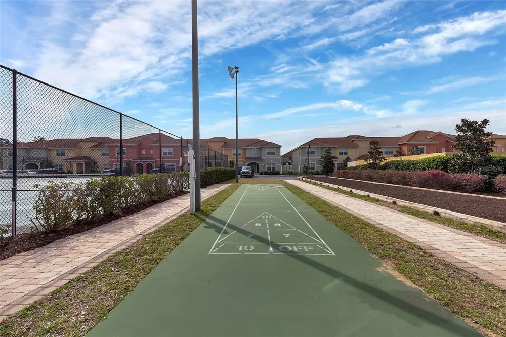 8957 CAT PALM ROAD Kissimmee, FL 34747