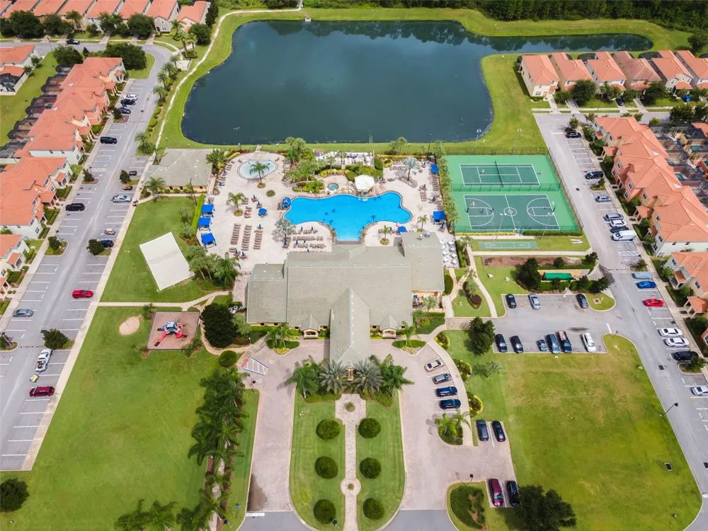 8957 CAT PALM ROAD Kissimmee, FL 34747