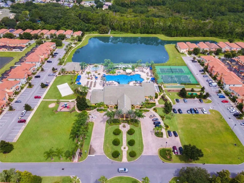 8957 CAT PALM ROAD Kissimmee, FL 34747