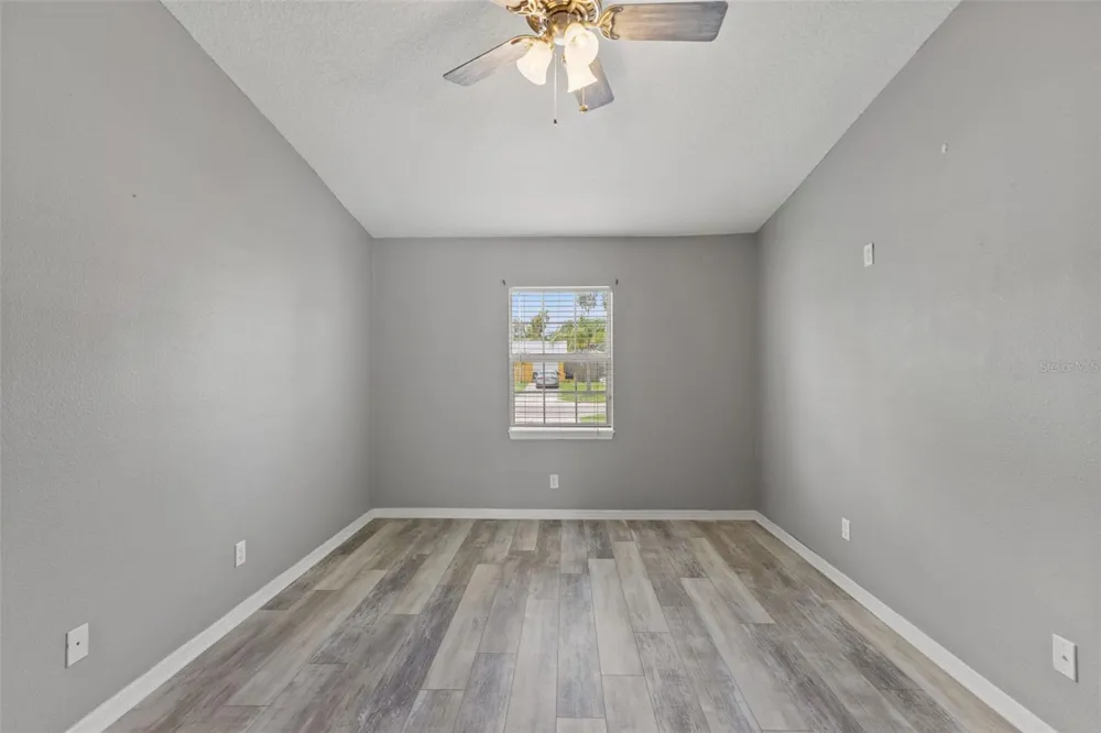 560 ROBIN HILL CIRCLE Brandon, FL 33510