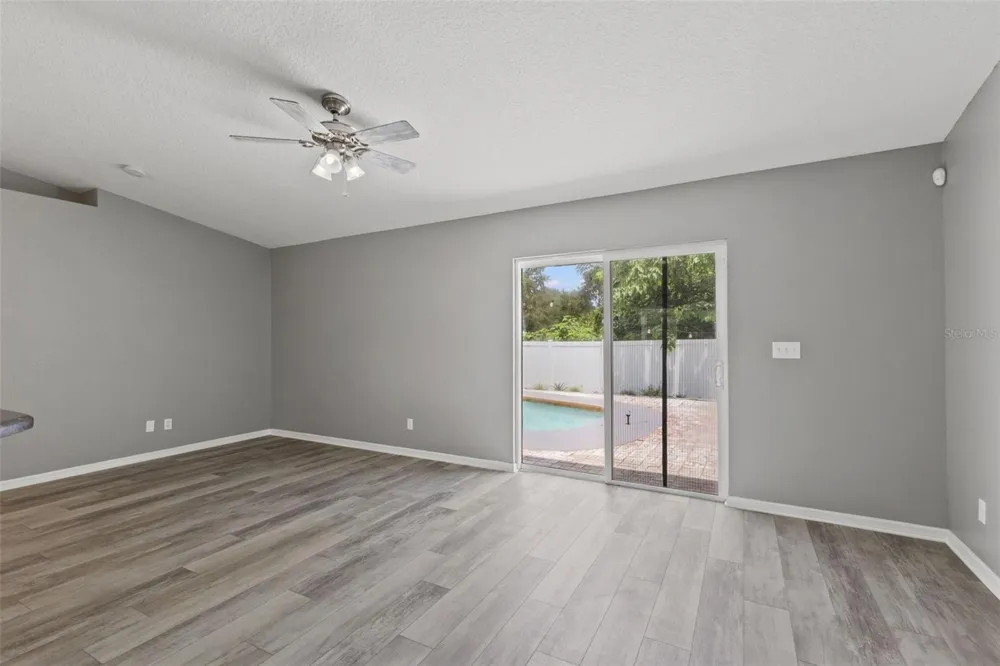 560 ROBIN HILL CIRCLE Brandon, FL 33510