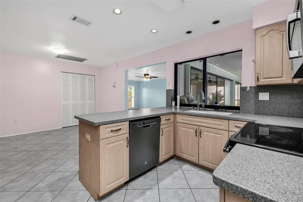 2399 RIO DE JANEIRO AVENUE Punta Gorda, FL 33983
