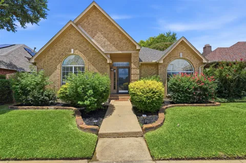313 Pecos Trail