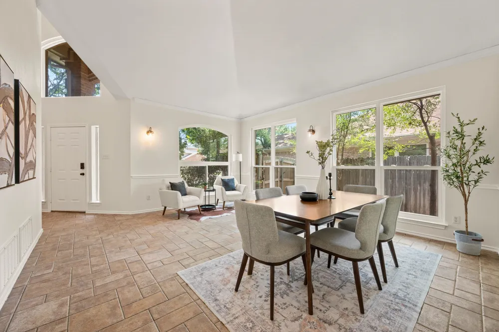 9045 Tyne Trail Fort Worth, TX 76118