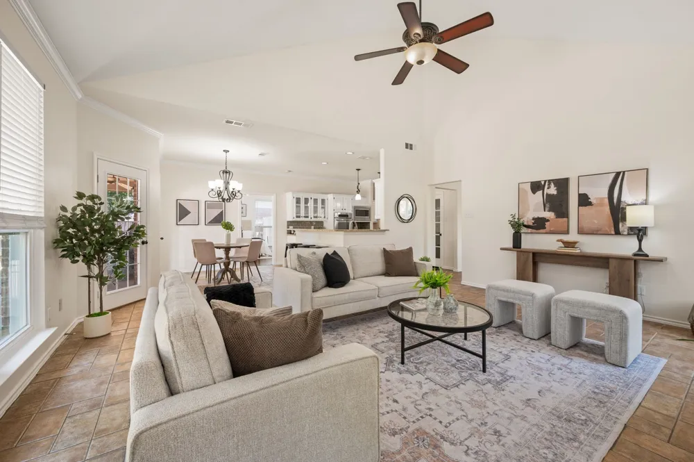 9045 Tyne Trail Fort Worth, TX 76118