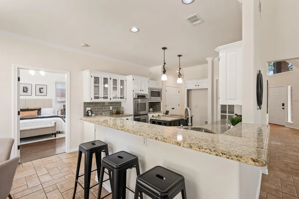 9045 Tyne Trail Fort Worth, TX 76118