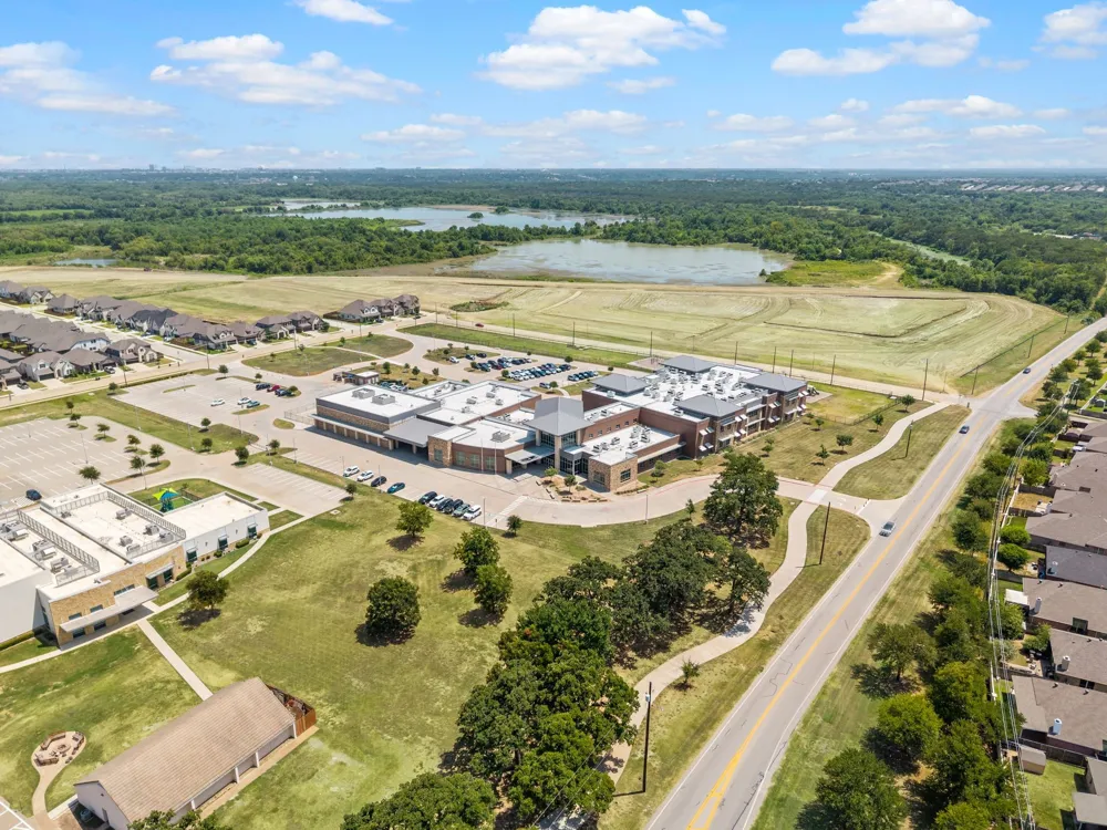 9045 Tyne Trail Fort Worth, TX 76118