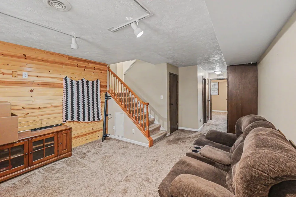 20420 Thornapple Lane Big Rapids, MI 49307