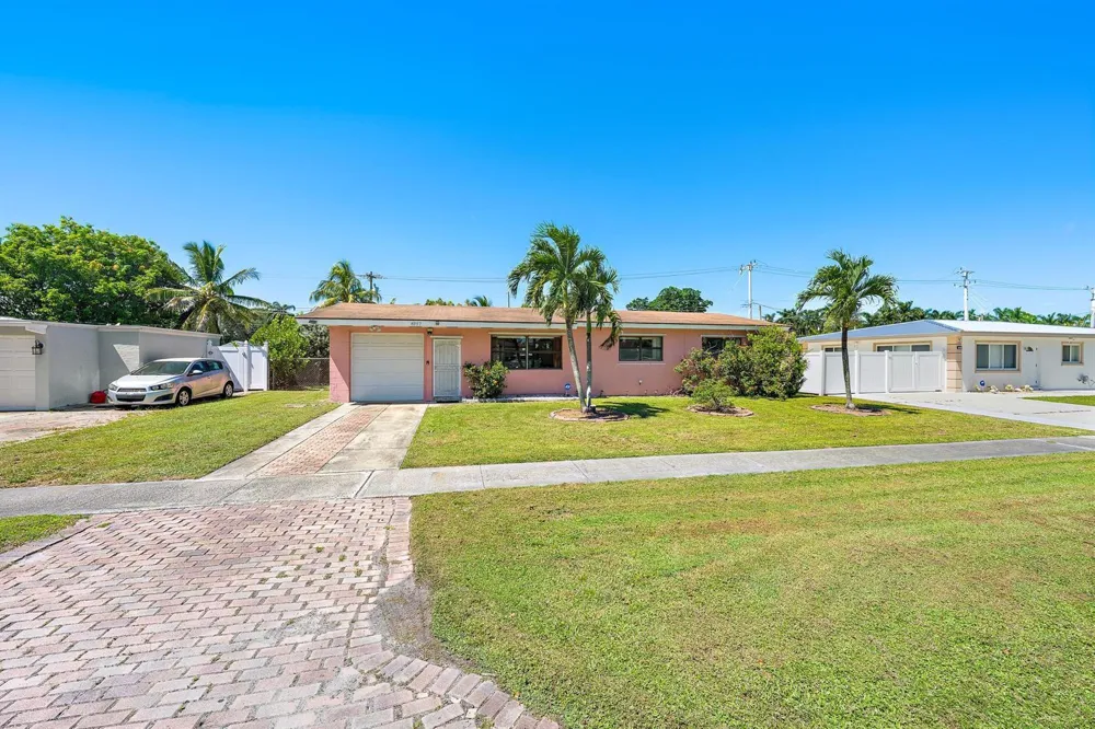 4057 CHUKKER DRIVE Palm Springs, FL 33406