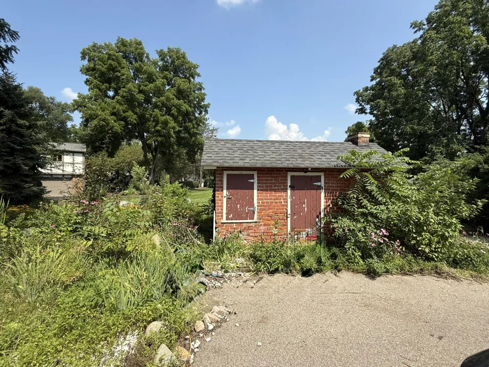 45800 W Ann Arbor Trail Plymouth City, MI 48170