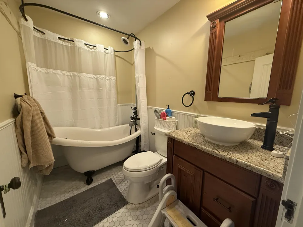 45800 W Ann Arbor Trail Plymouth City, MI 48170
