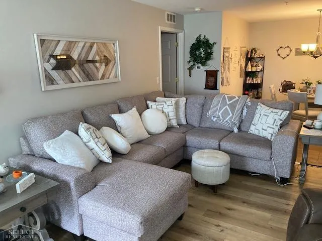 21868 Hartford Way Macomb Township, MI 48042