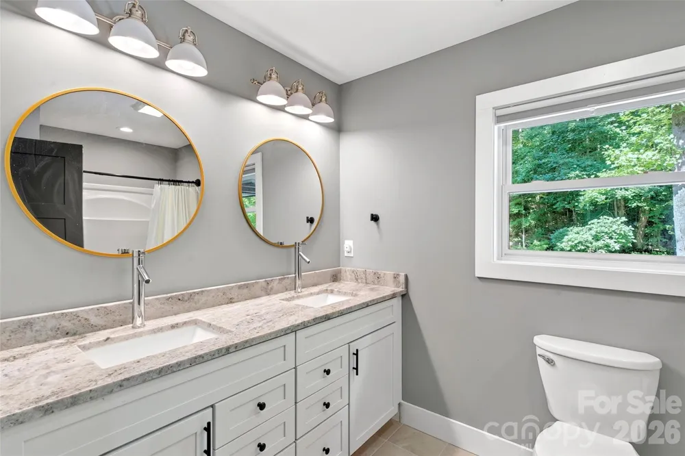 43 Clinchfield Gap Road Marion, NC 28752