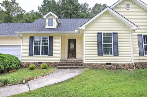 33 Covered Springs Drive NE
