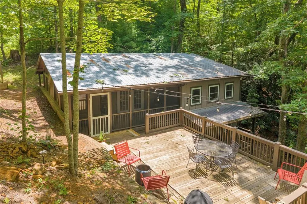 185 Pope Dickson Lane Clarkesville, GA 30523