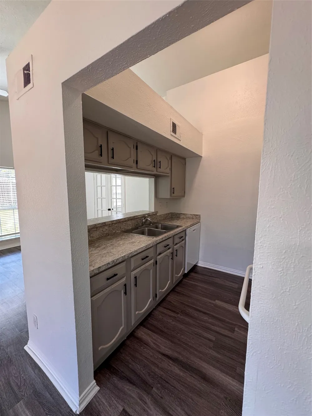 7512 Independence Drive The Colony, TX 75056
