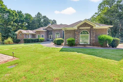 27 Hawks Farm Road