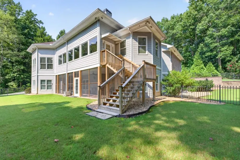 27 Hawks Farm Road White, GA 30184