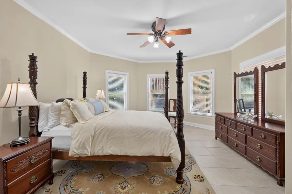 27 Hawks Farm Road White, GA 30184