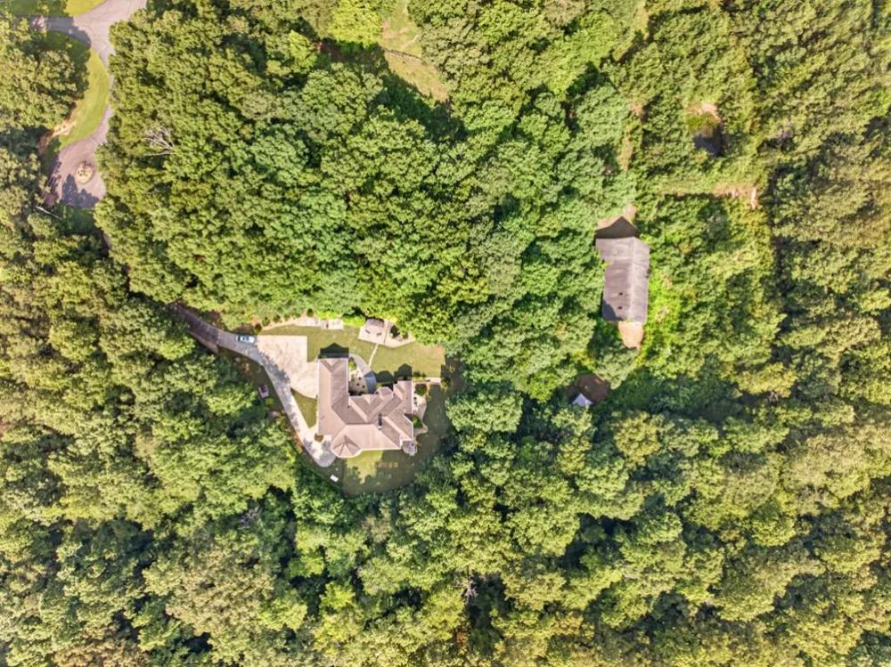 27 Hawks Farm Road White, GA 30184