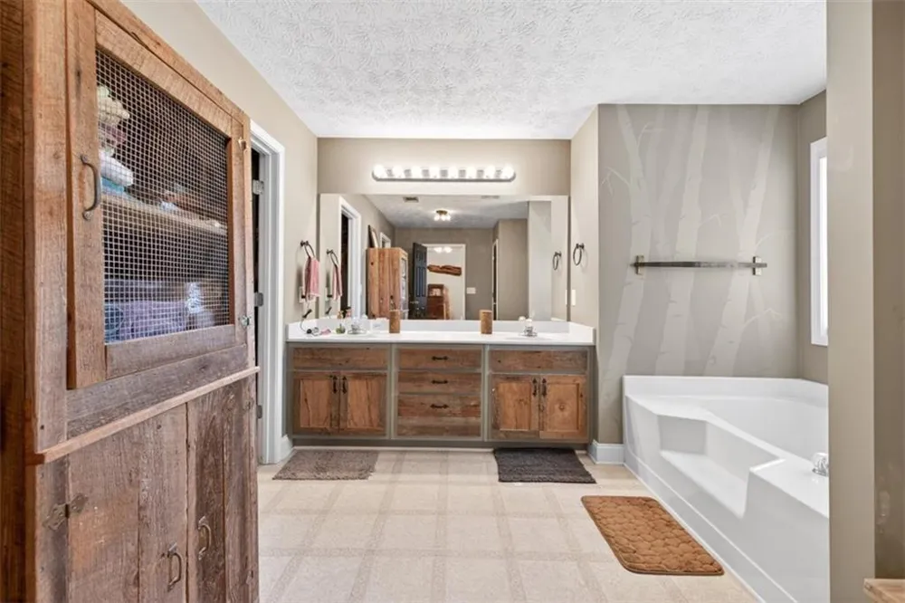89 Katie Spring Lane Jefferson, GA 30549