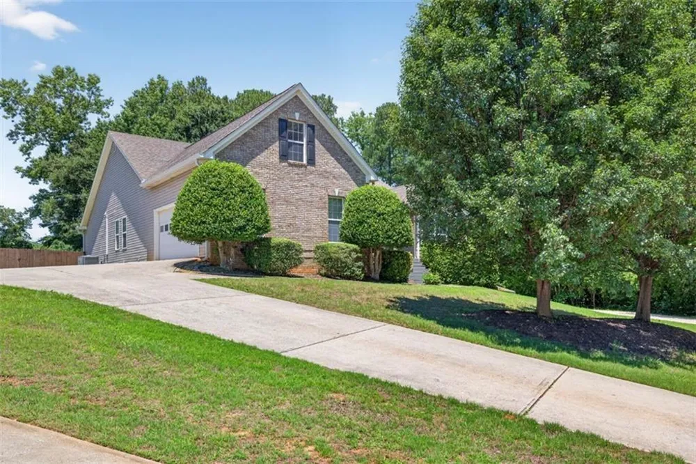 89 Katie Spring Lane Jefferson, GA 30549