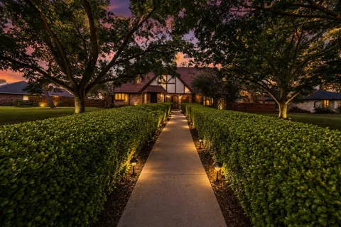 212 Magic Lane