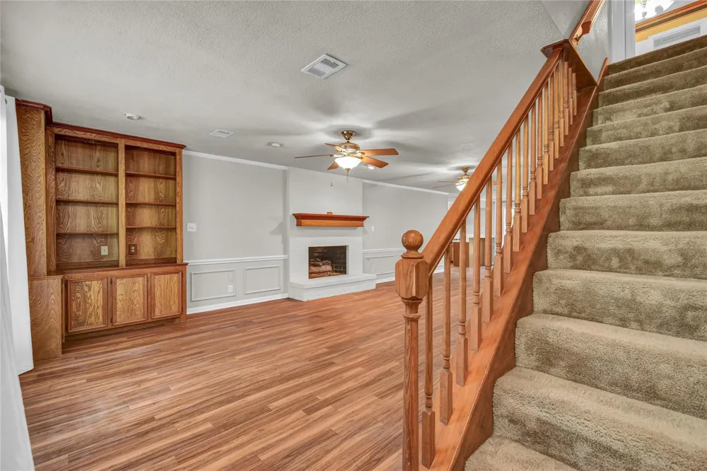 235 S Amherst Drive West Columbia, TX 77486