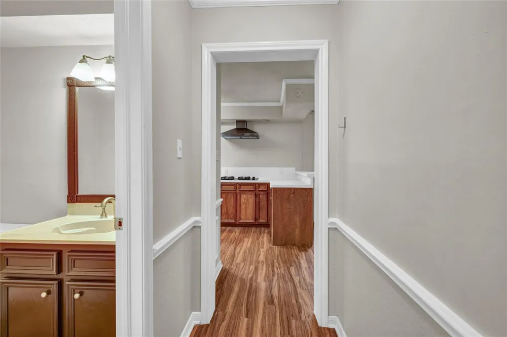 235 S Amherst Drive West Columbia, TX 77486