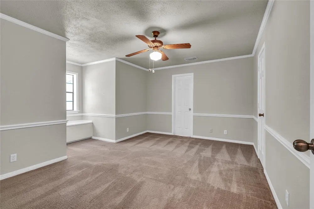 235 S Amherst Drive West Columbia, TX 77486