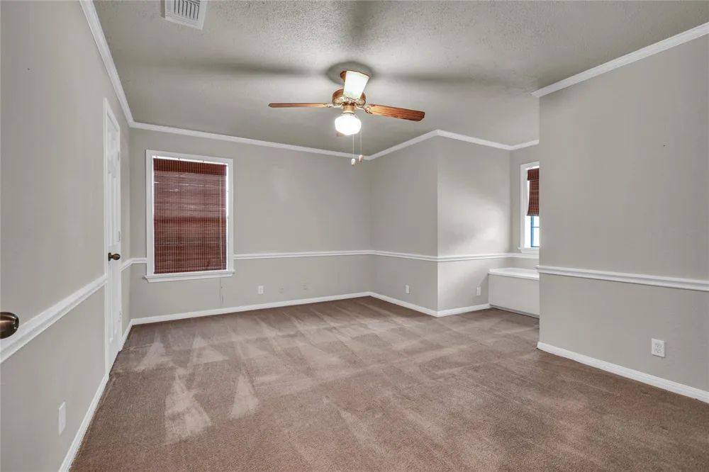 235 S Amherst Drive West Columbia, TX 77486