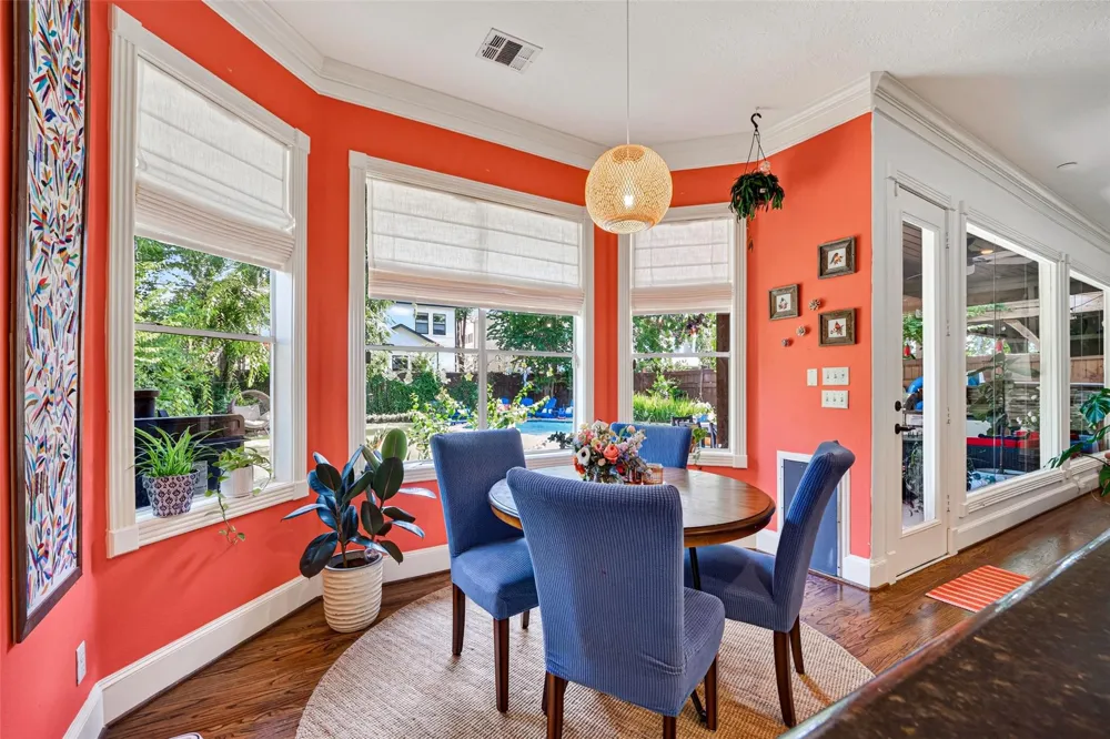 5217 Beech Street Bellaire, TX 77401