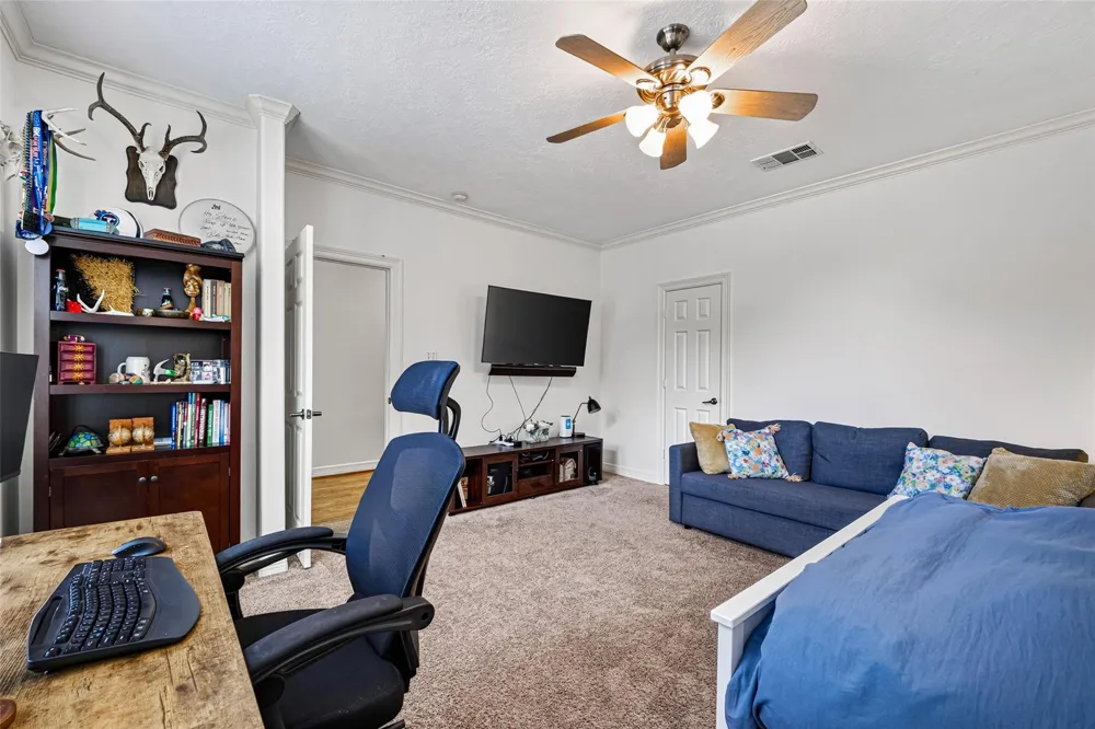 5217 Beech Street Bellaire, TX 77401