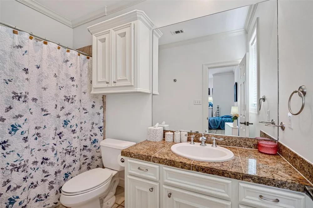 5217 Beech Street Bellaire, TX 77401