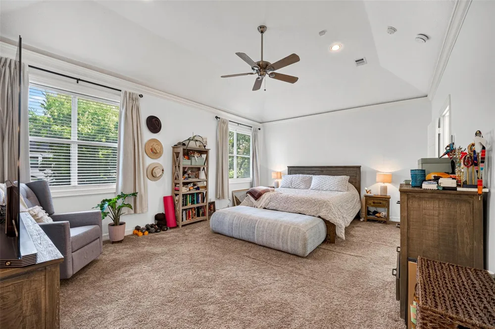 5217 Beech Street Bellaire, TX 77401