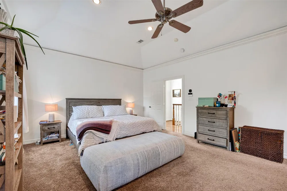 5217 Beech Street Bellaire, TX 77401