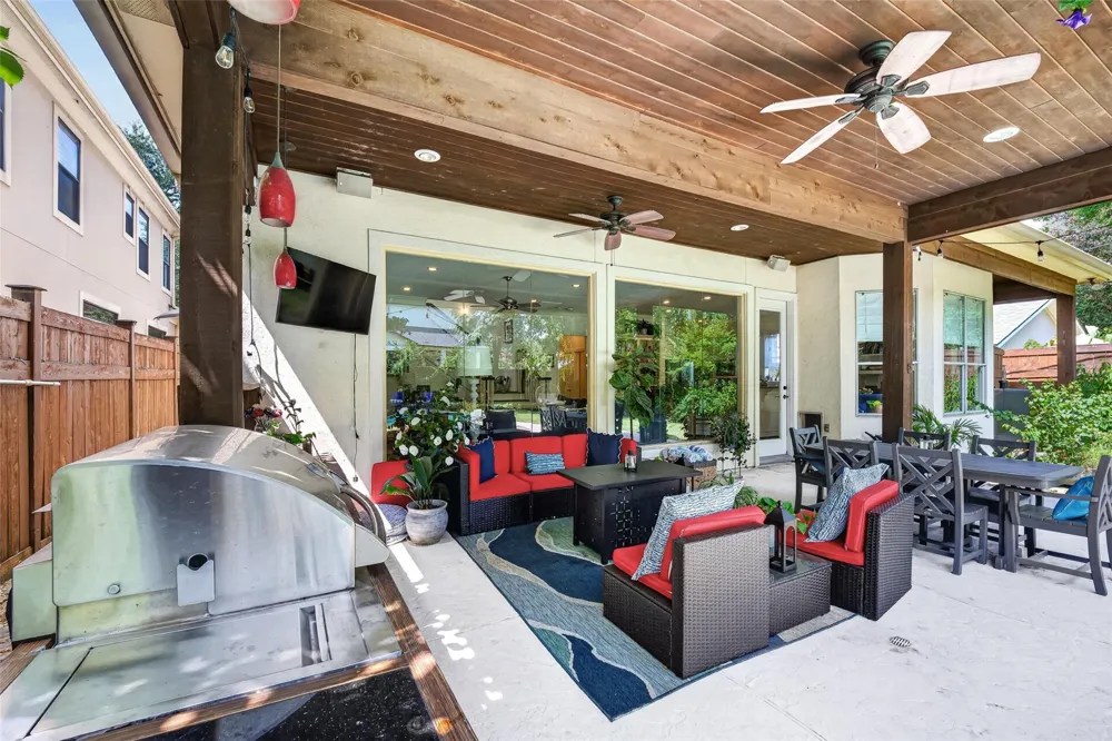 5217 Beech Street Bellaire, TX 77401