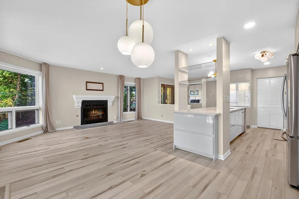 1802 Lakeshore Drive #6 St. Joseph, MI 49085