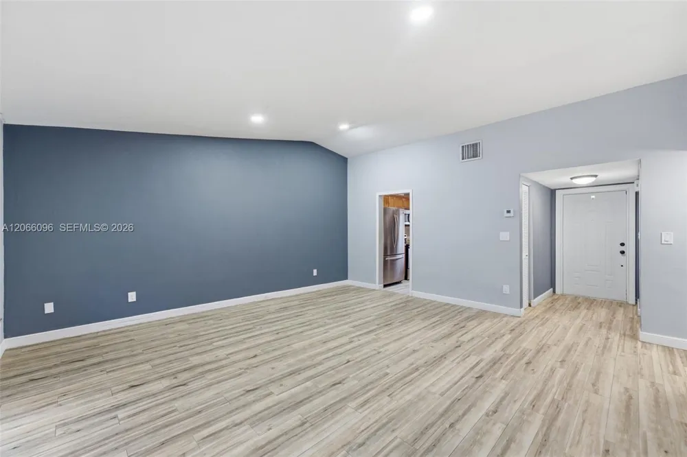 11601 SW 123rd Ave Miami, FL 33186