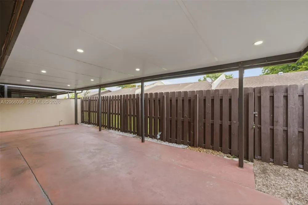 11601 SW 123rd Ave Miami, FL 33186