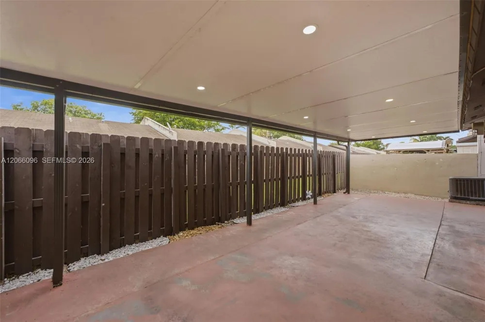 11601 SW 123rd Ave Miami, FL 33186