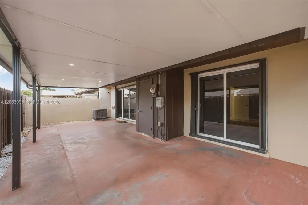 11601 SW 123rd Ave Miami, FL 33186