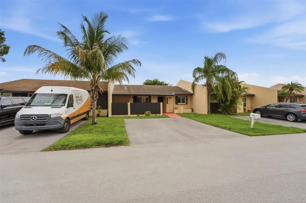 11601 SW 123rd Ave Miami, FL 33186