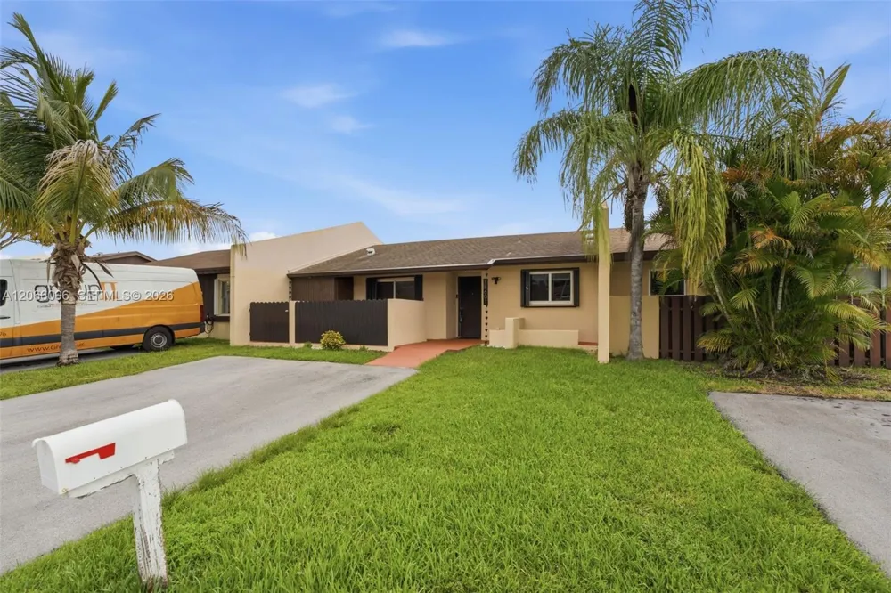 11601 SW 123rd Ave Miami, FL 33186