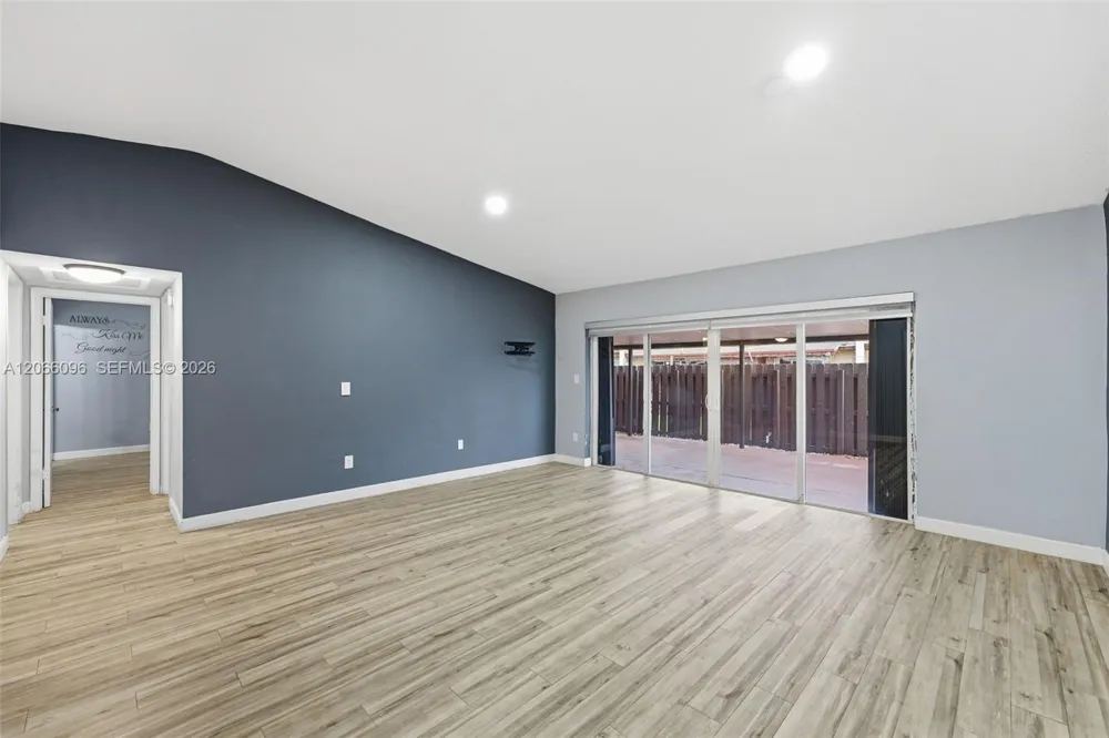 11601 SW 123rd Ave Miami, FL 33186