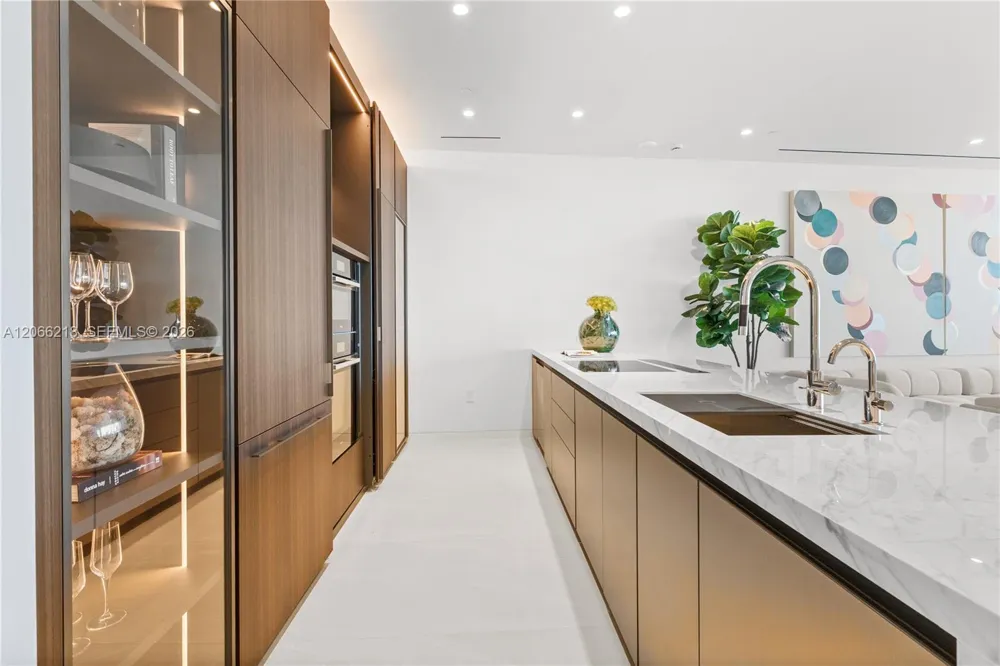 5 Grove Isle #S301 Coconut Grove, FL 33133